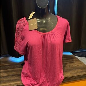 Tommy Bahama Fuchsia Lace Sleeve Women's Tee